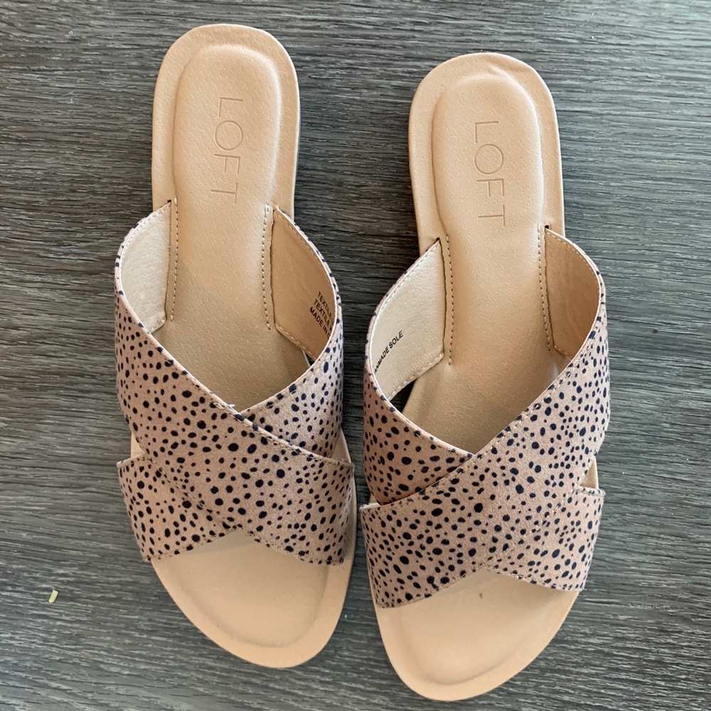 Criss cross woven slide sandals NWOT size 7